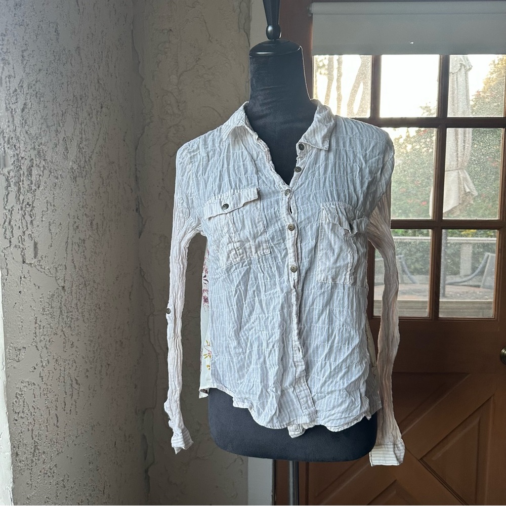🦋 Free People White Striped Front Floral Back Button Down Women's Top